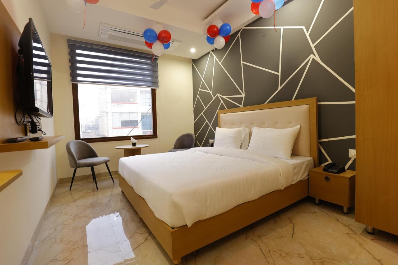Hotel Bliss Zirakpur Exterior foto